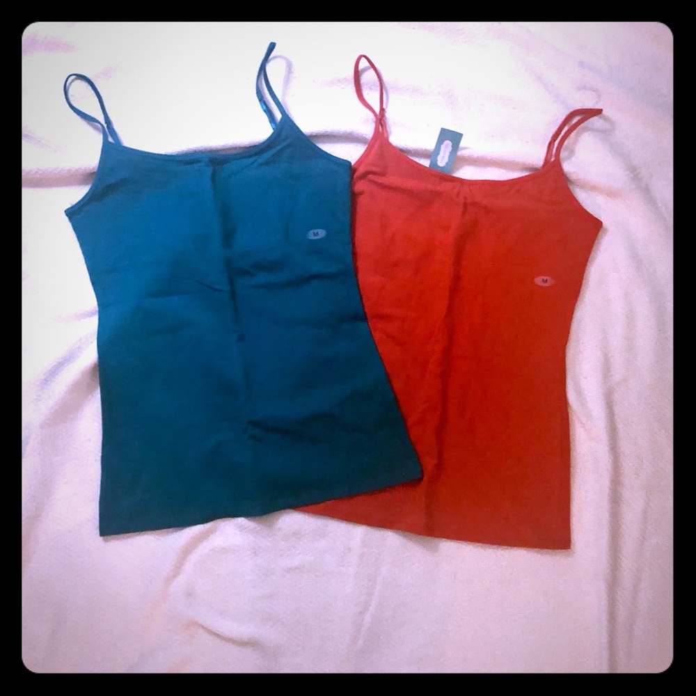 2-NWT Sz M tank tops Maurices